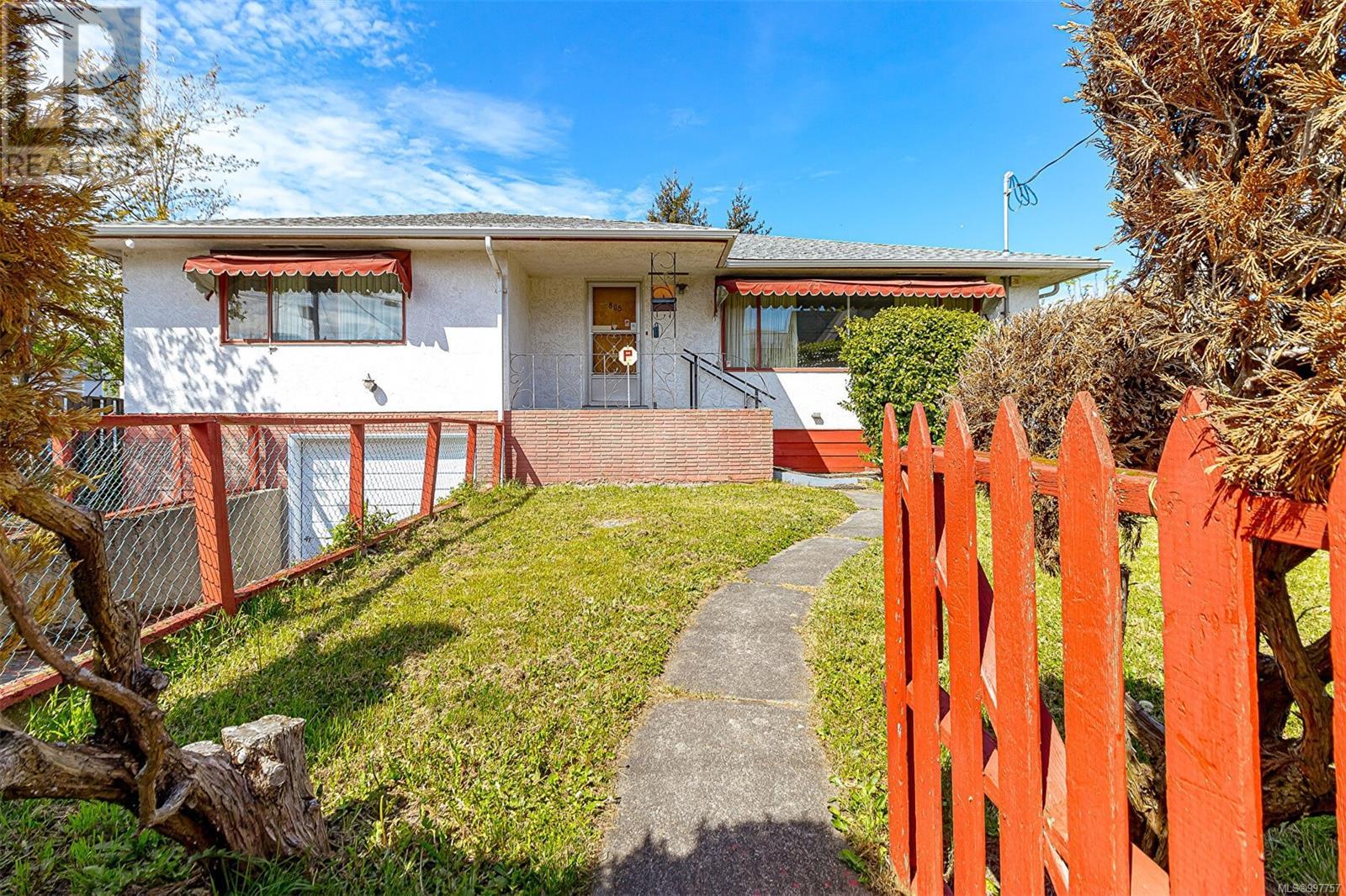 808 Princess Ave