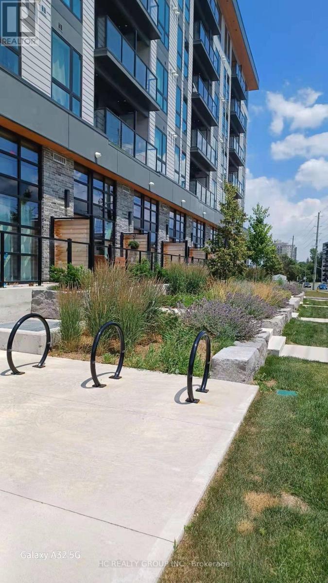 516 - 312 ERB STREET W