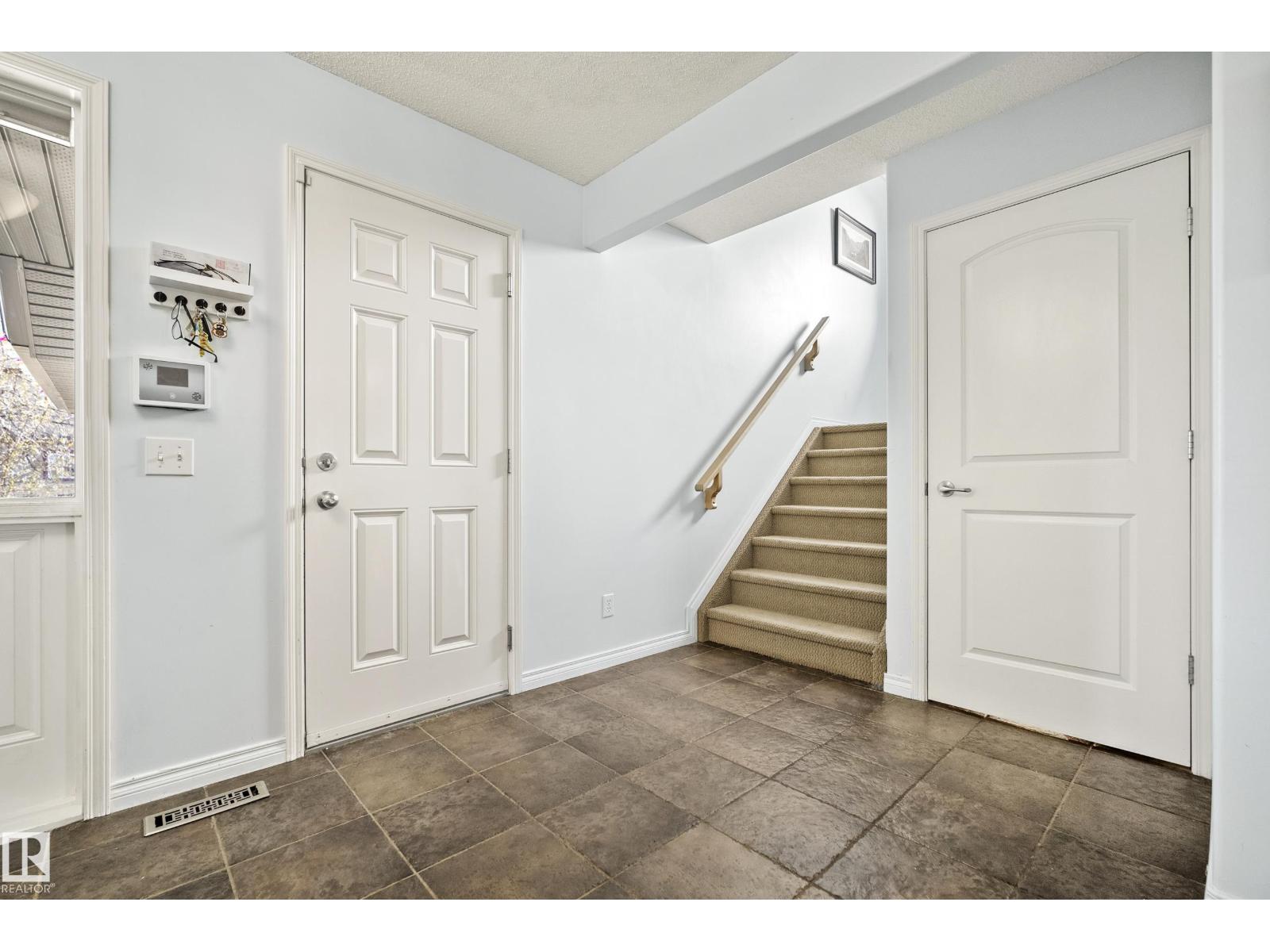 1212 37C AV NW