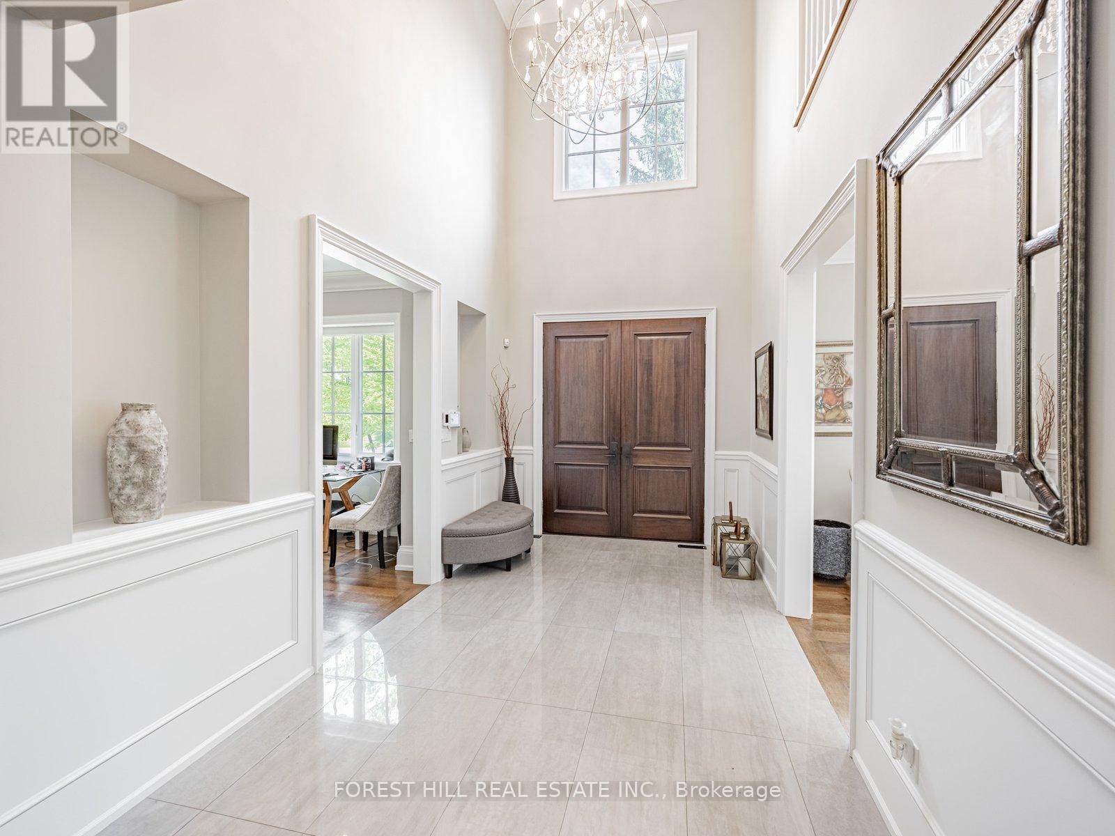 302 PINEHURST DRIVE W