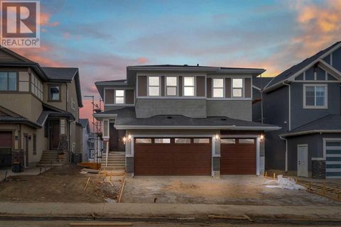 61 Waterford Crescent Chestermere AB T1X2V1