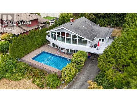 1725 ROSEBERY AVENUE West Vancouver BC V7V2Z5