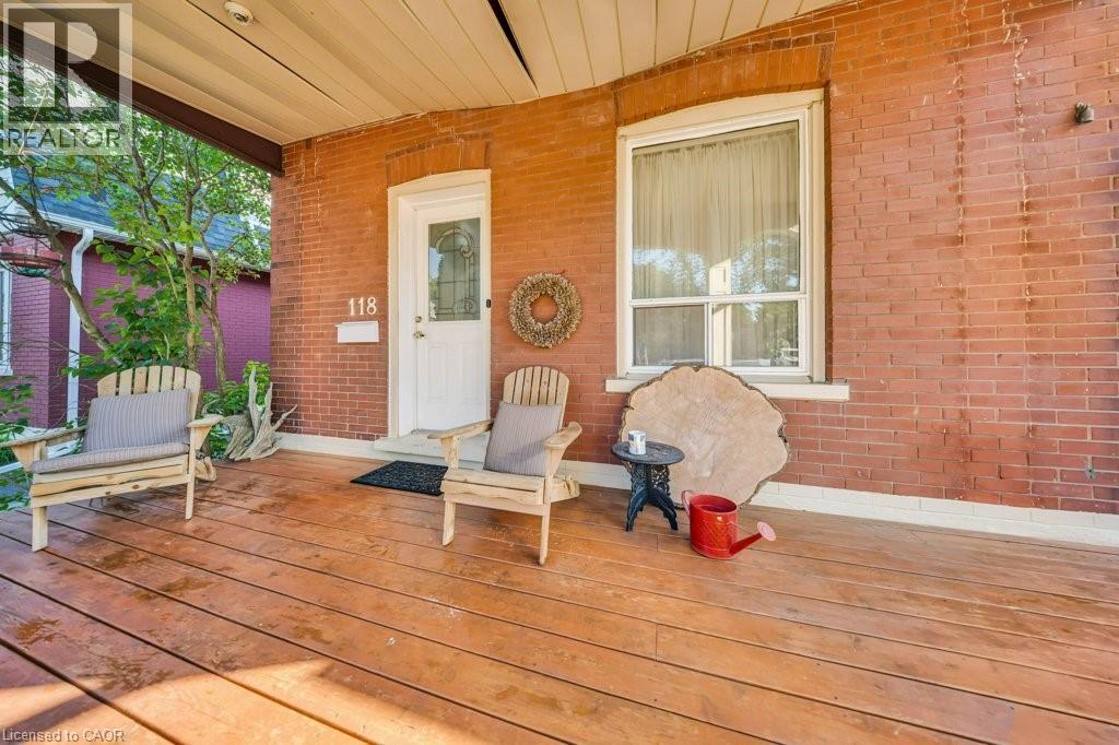 118 HEWAT Street