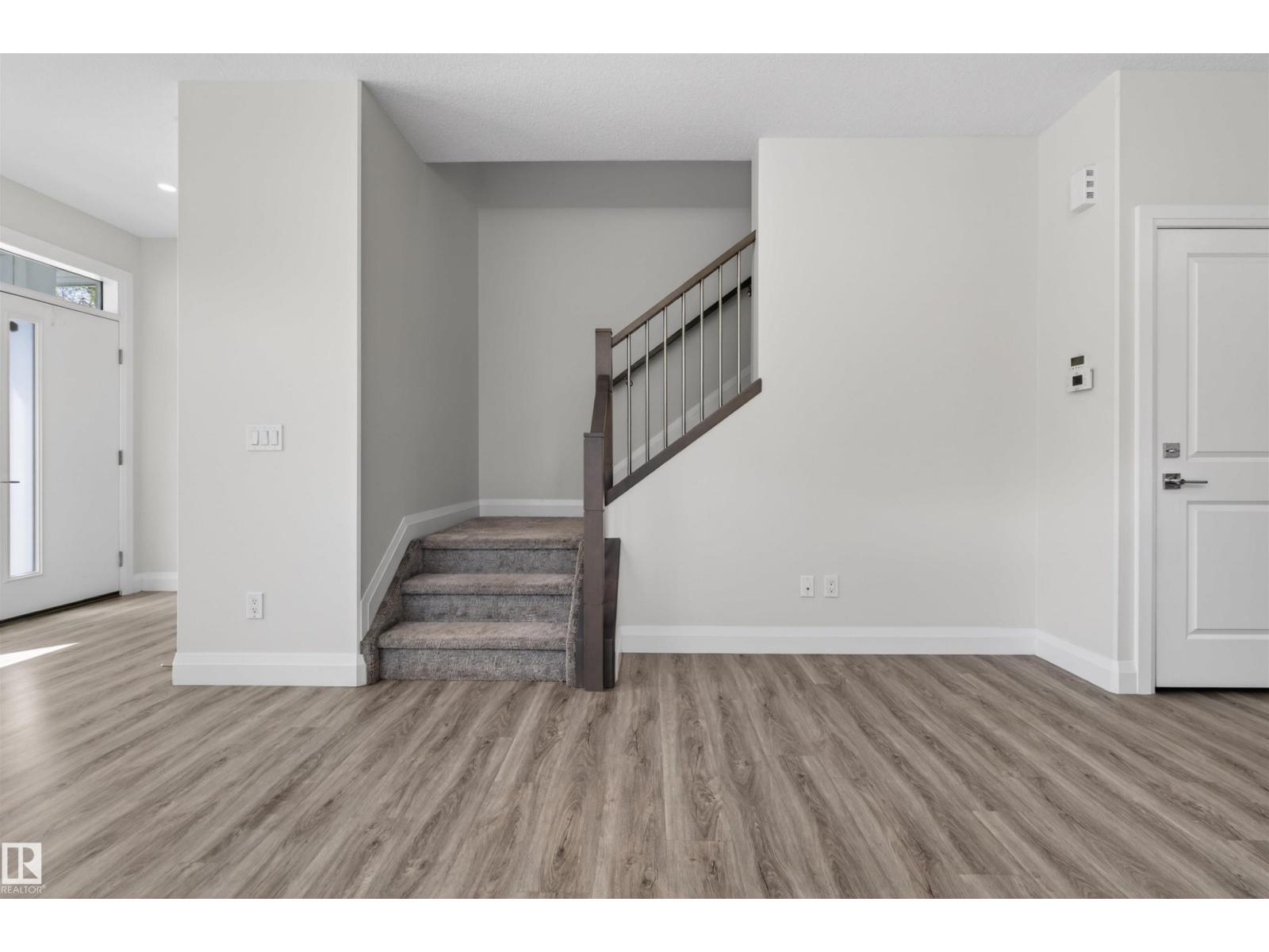 12029 47 ST NW