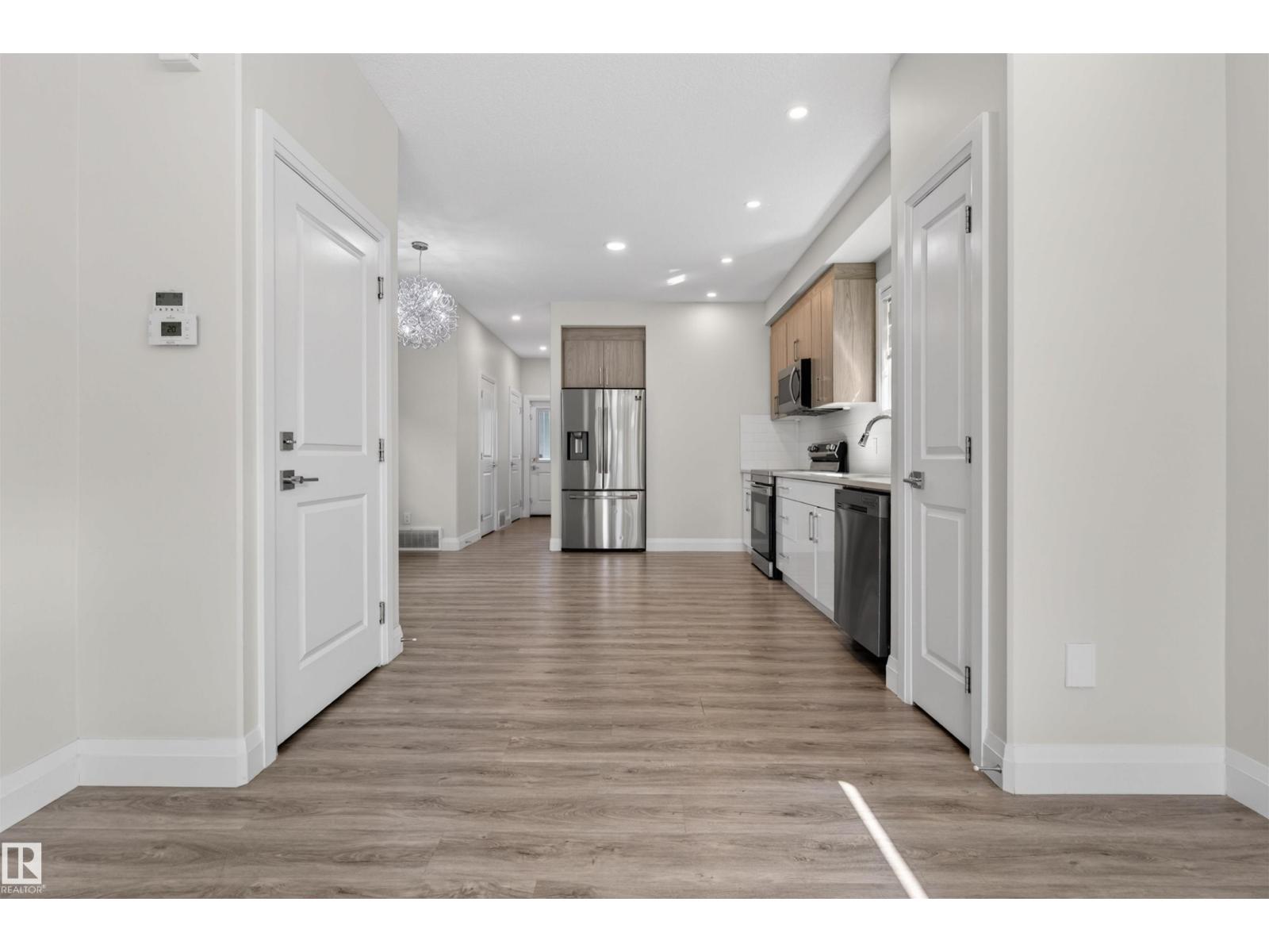 12029 47 ST NW