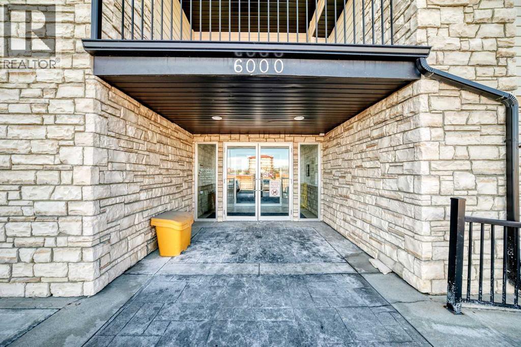 6310, 304 Mackenzie Way SW