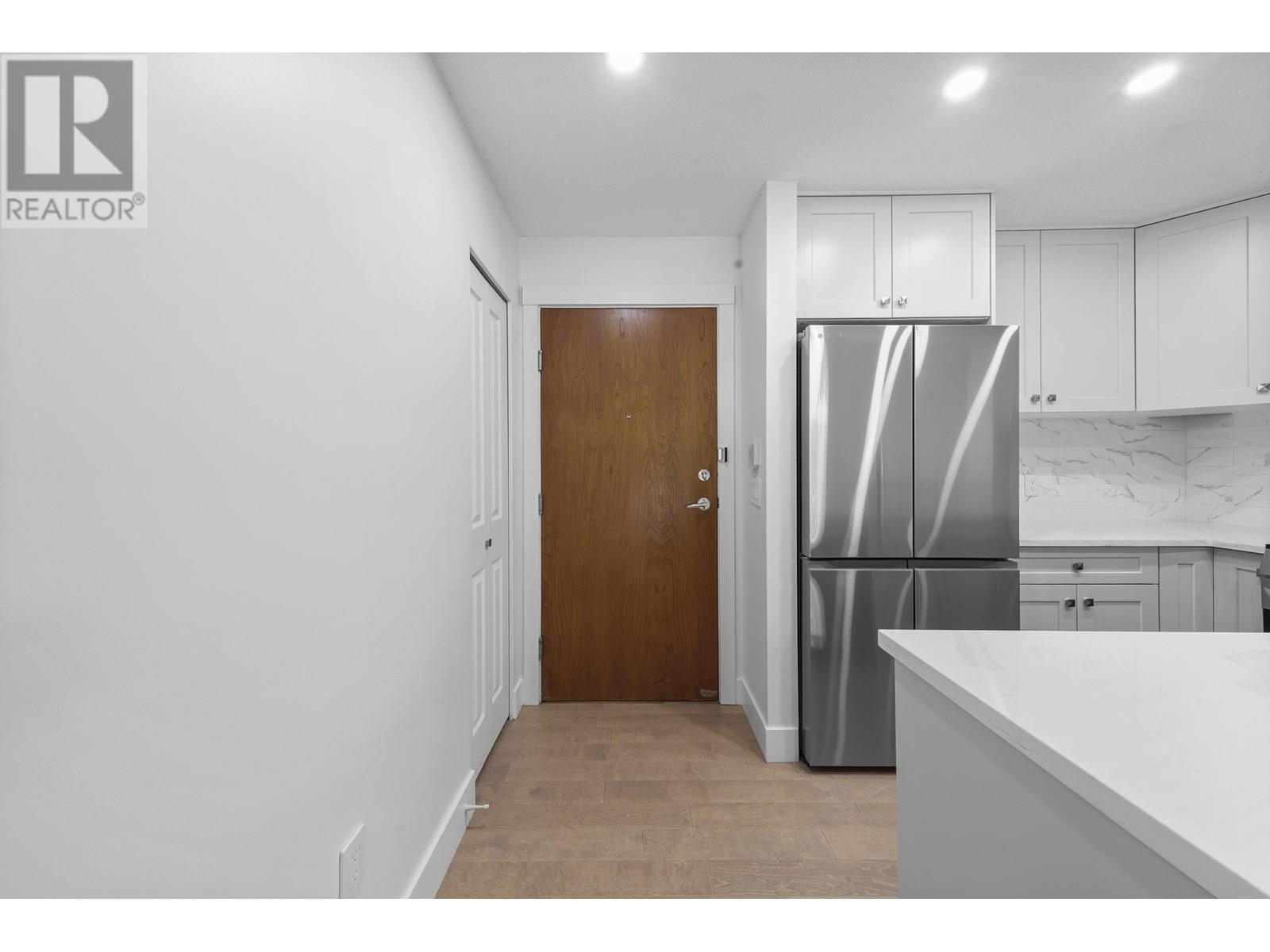 104 2338 WESTERN PARKWAY