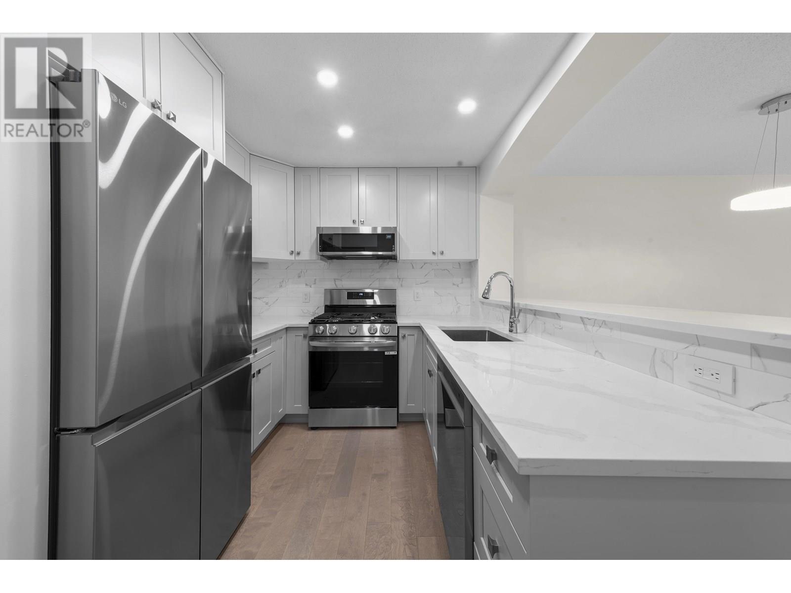 104 2338 WESTERN PARKWAY