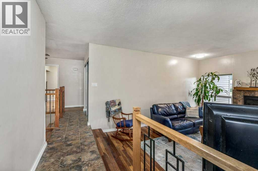 139 Laval Boulevard W