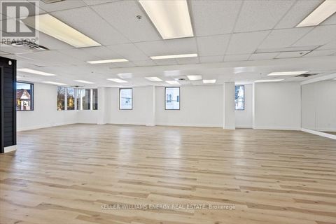 5A - 2 BROCK STREET W Uxbridge ON L9P1P2