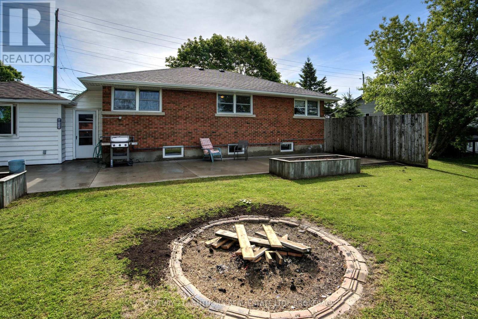 1189 WESTBROOK ROAD