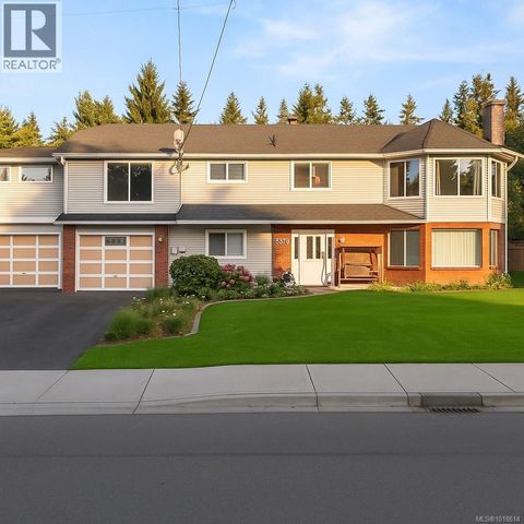 4375 Viewmont Ave Saanich BC V8Z5K8