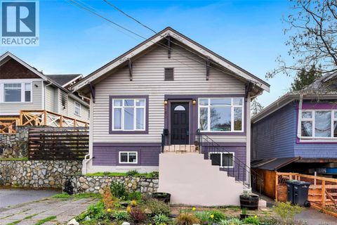 483 Constance Ave Esquimalt BC V9A6N2