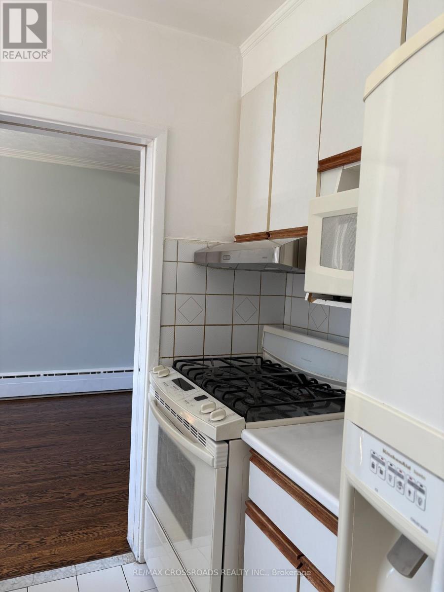 31 ROBERTSFIELD CRESCENT