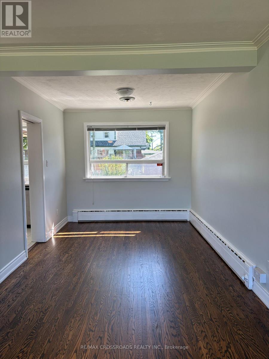 31 ROBERTSFIELD CRESCENT