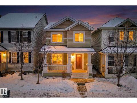 1017 EAST BEND BN NW Edmonton AB T6M0V4