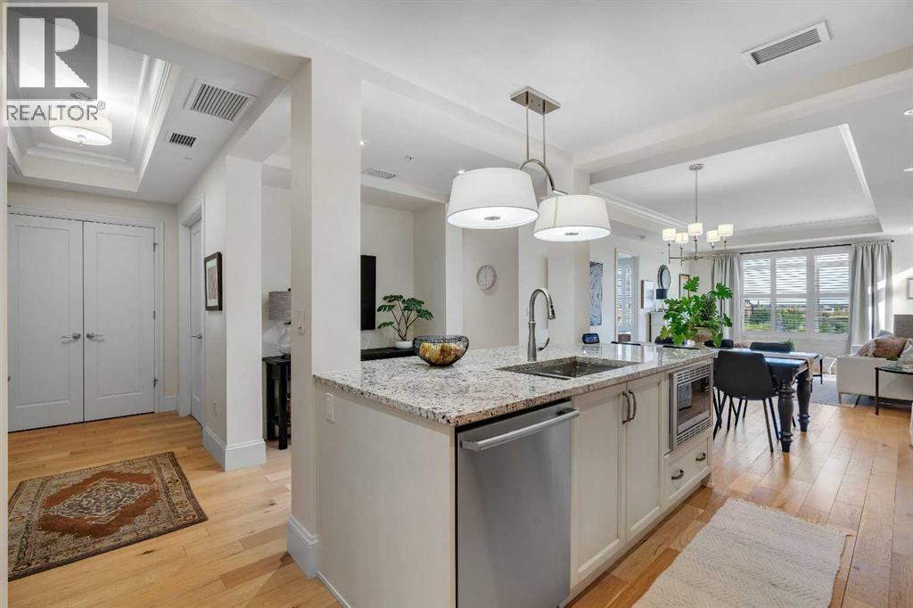 401, 221 Quarry Way SE