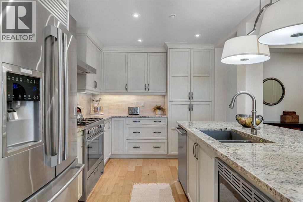 401, 221 Quarry Way SE