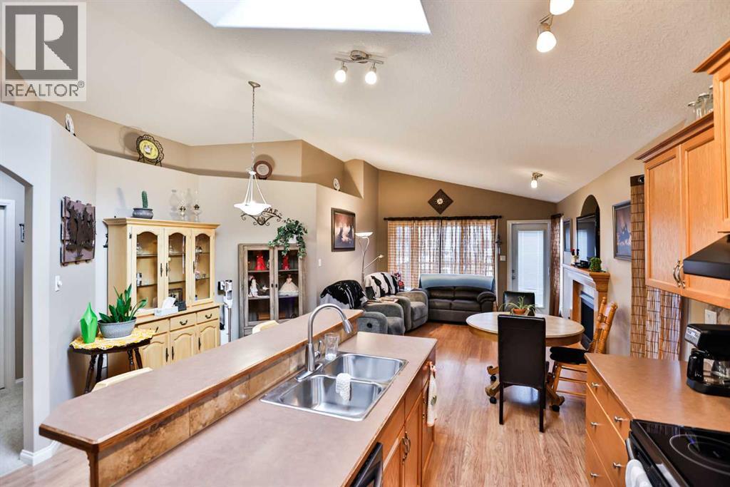 408 Thyrza Burkitt Link N