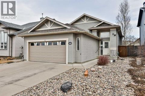 408 Thyrza Burkitt Link N Lethbridge AB T1H5M5