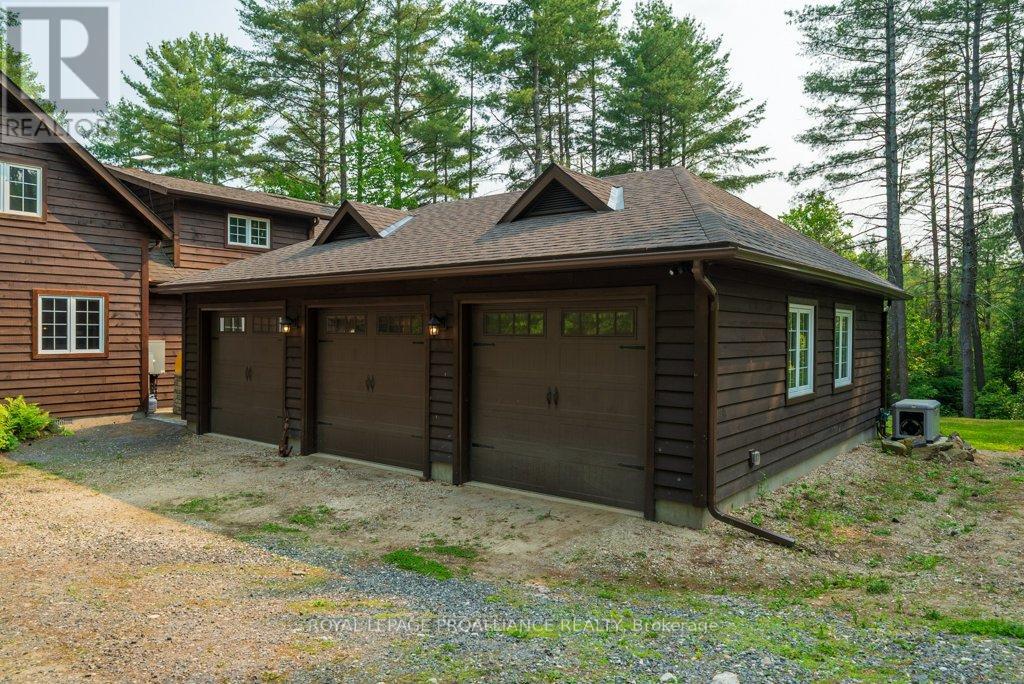 1421 TURTLE LAKE LANE