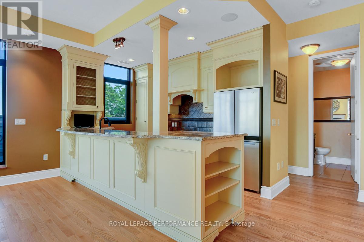 PH2 - 260 BESSERER STREET