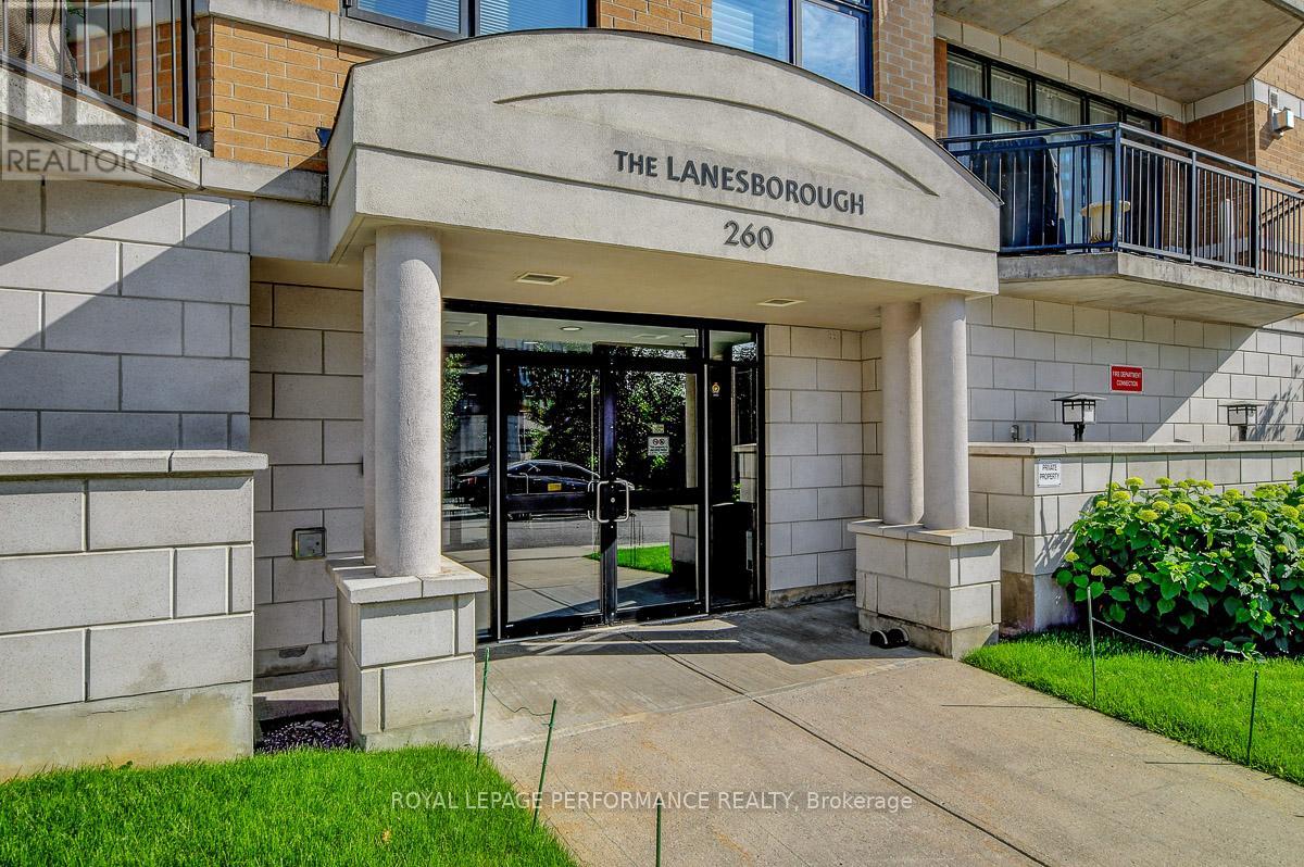 PH2 - 260 BESSERER STREET
