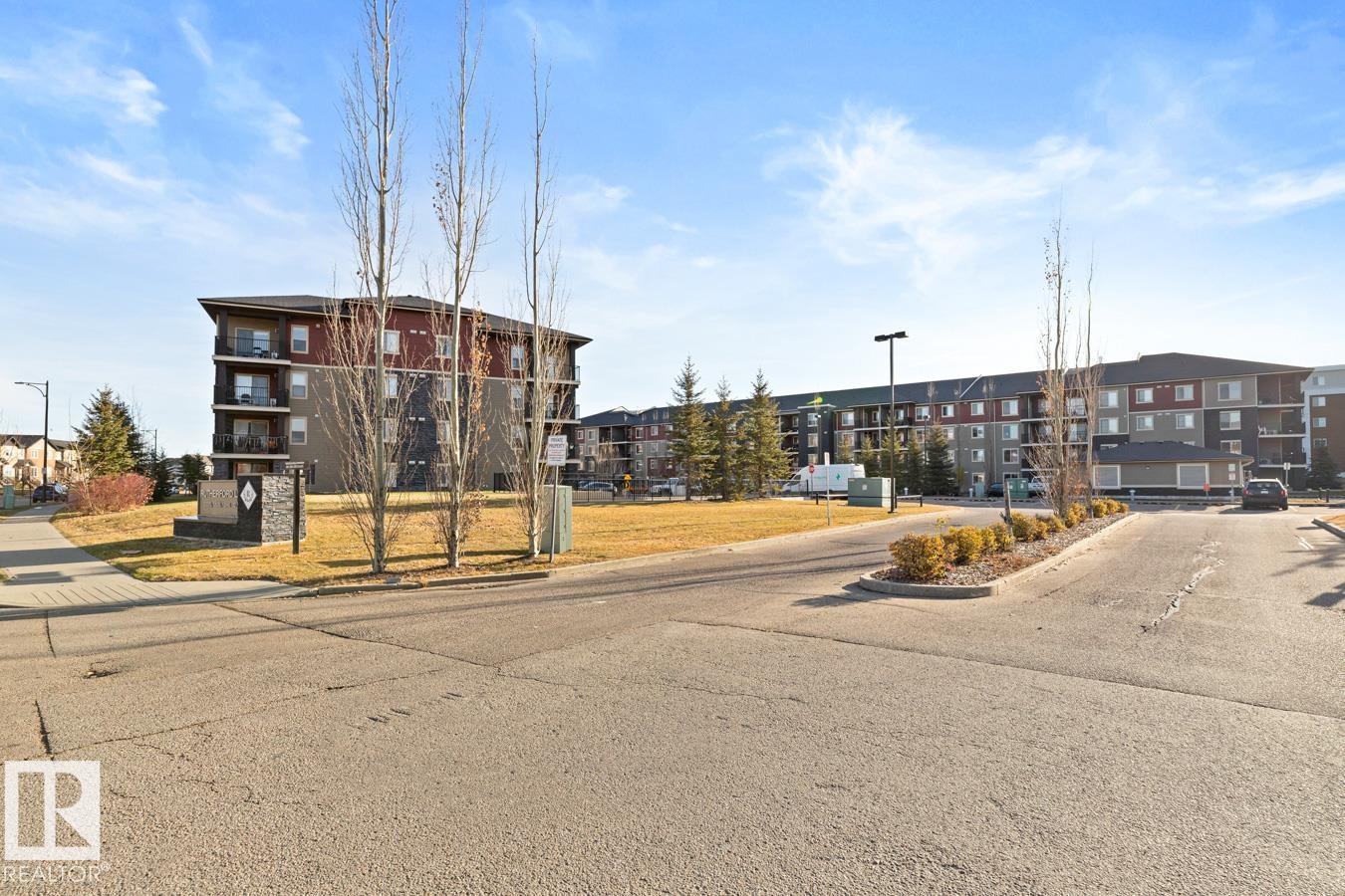 #110 12035 22 AV SW SW