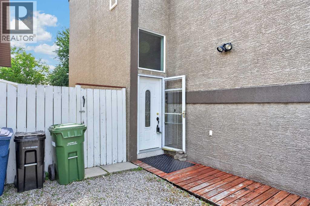 91 Emberdale Way SE