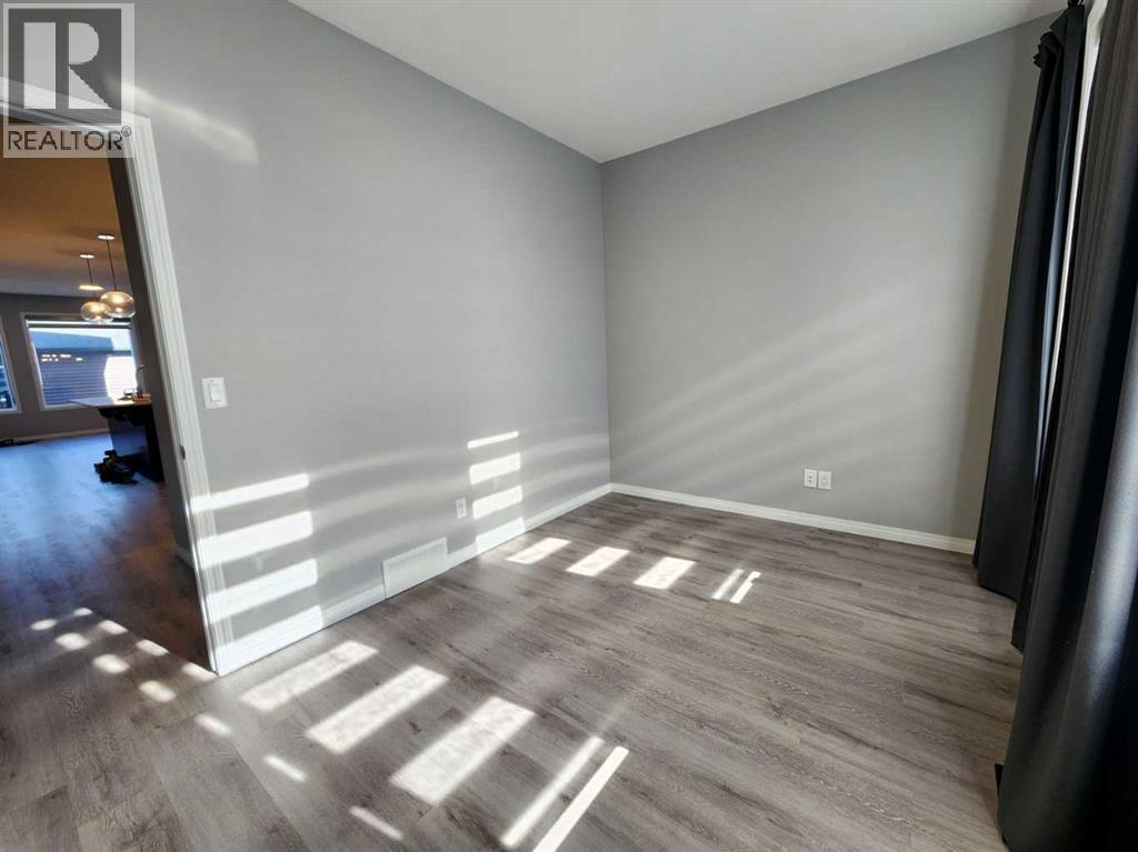 292 Lucas Boulevard NW