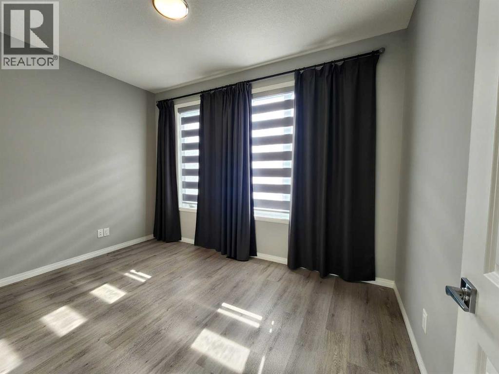 292 Lucas Boulevard NW