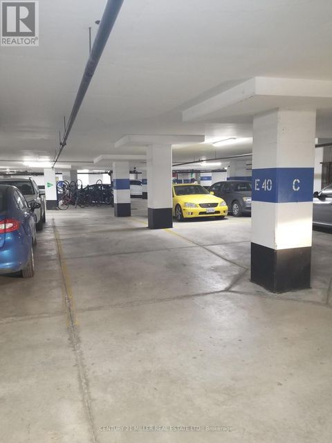 8 YORK STREET Toronto (Waterfront Communities) ON M5J2Y2