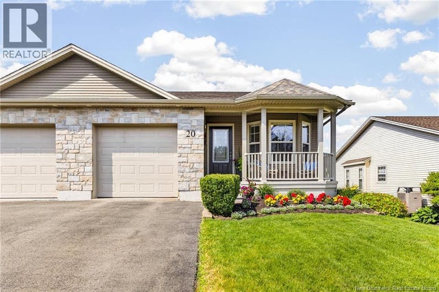 20 Thornhill Crescent