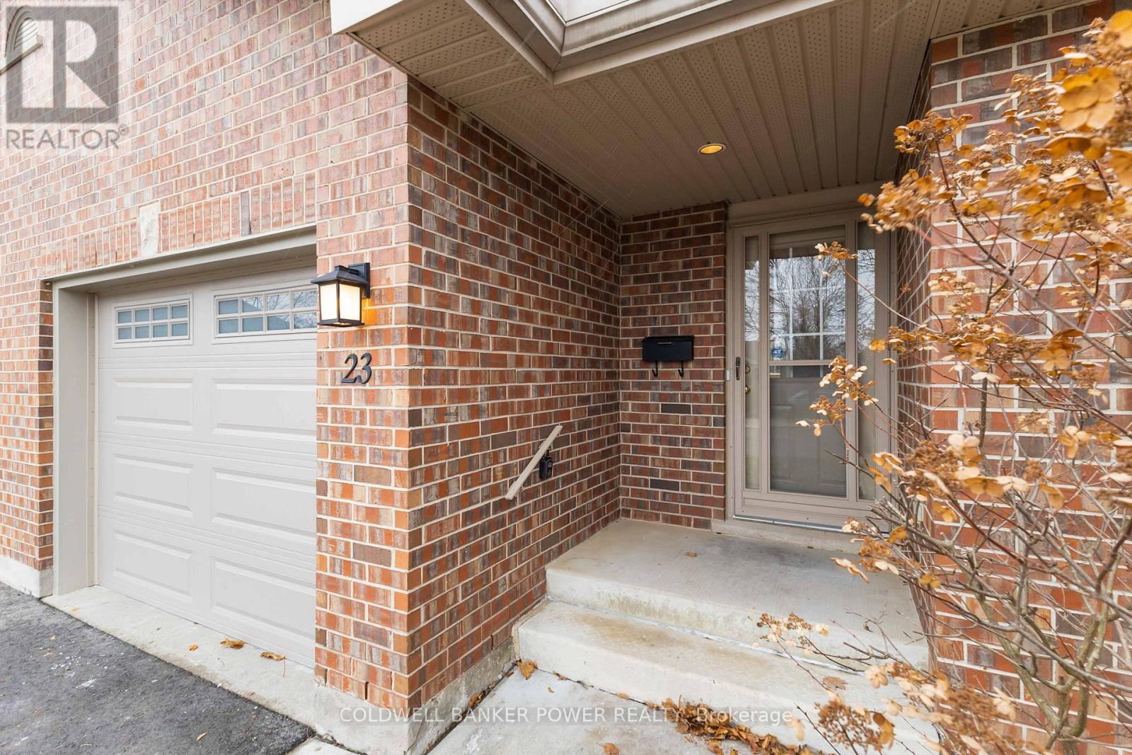 23 - 680 COMMISSIONERS ROAD W