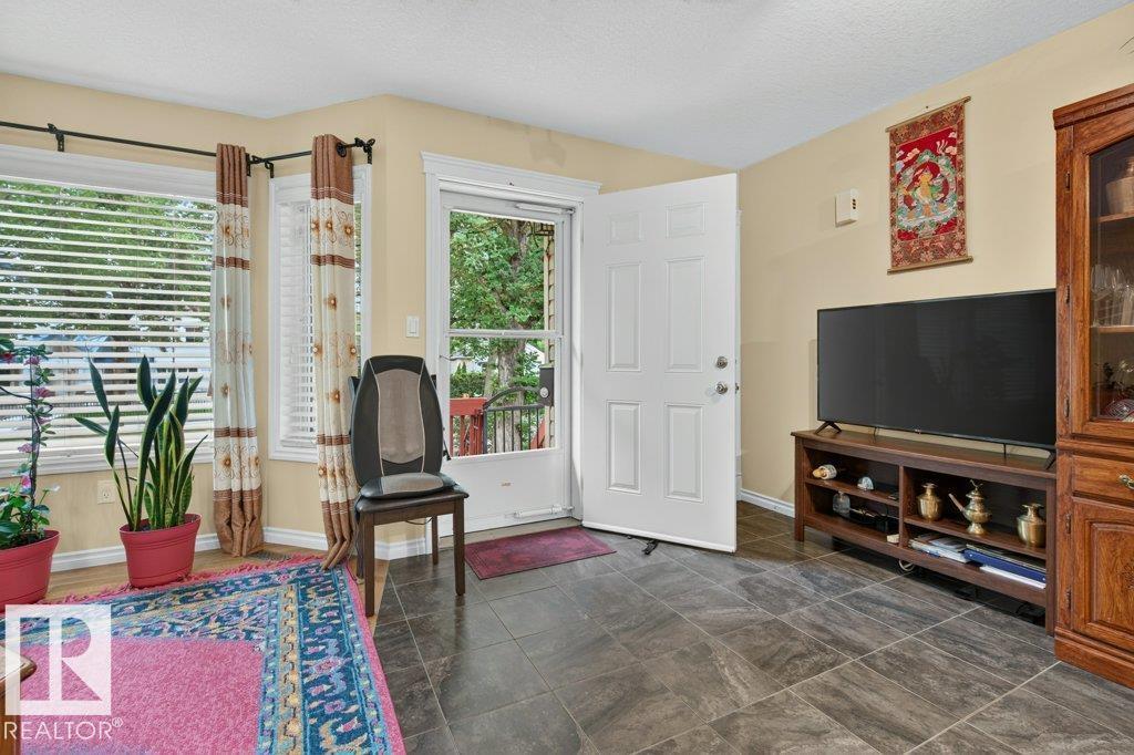 11330 101 ST NW