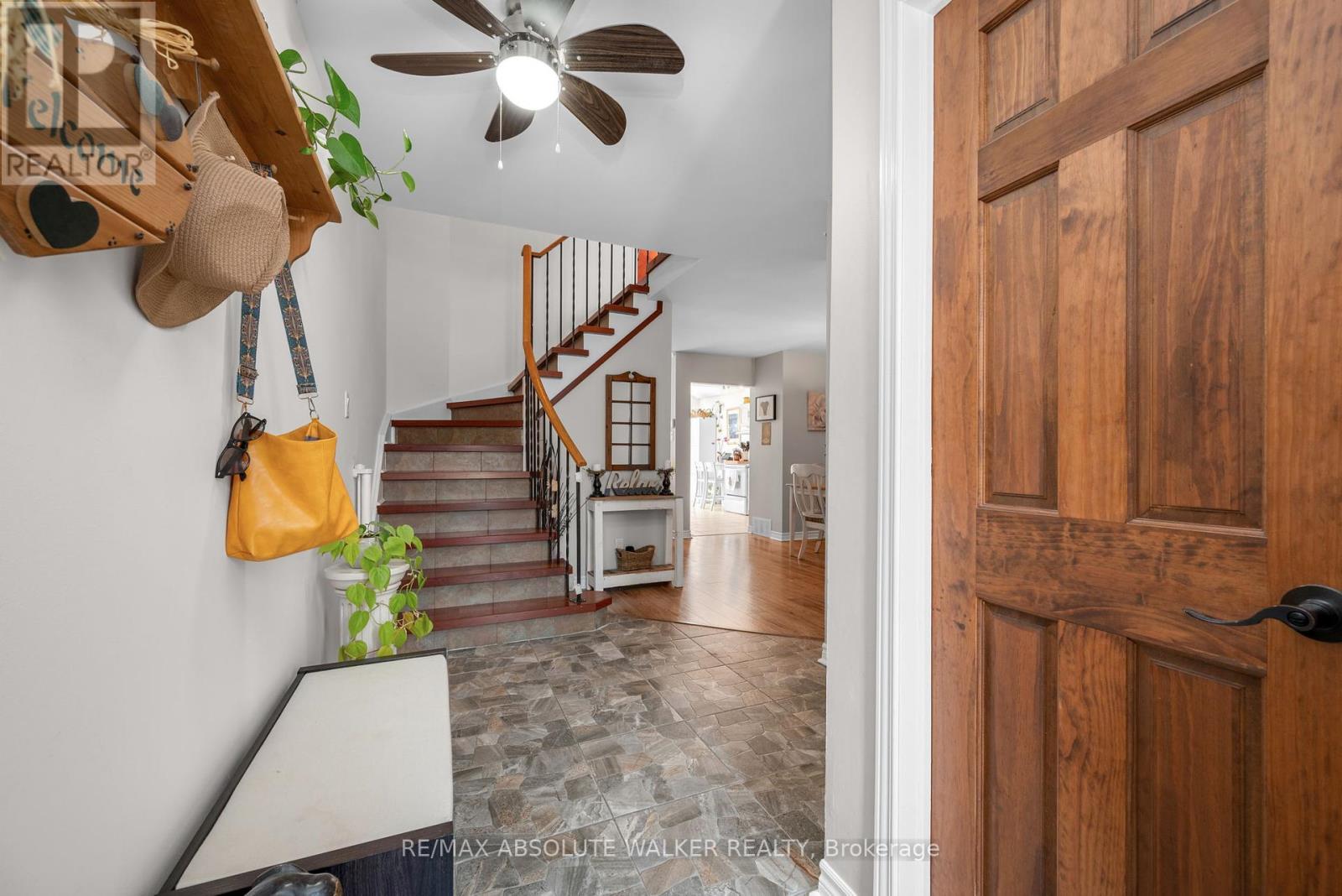 52 - 105 CLAIBORNE WAY