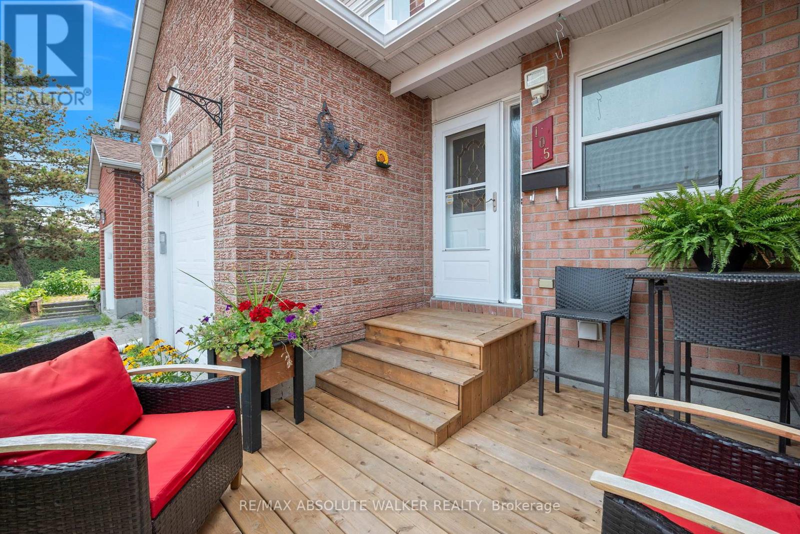 52 - 105 CLAIBORNE WAY