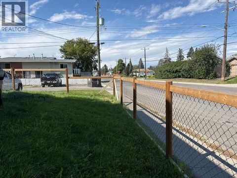 1, 1701 48 Street SE Calgary AB T2A5C2