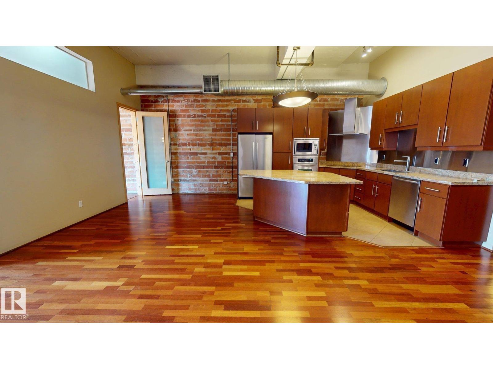 #241 10309 107 ST NW