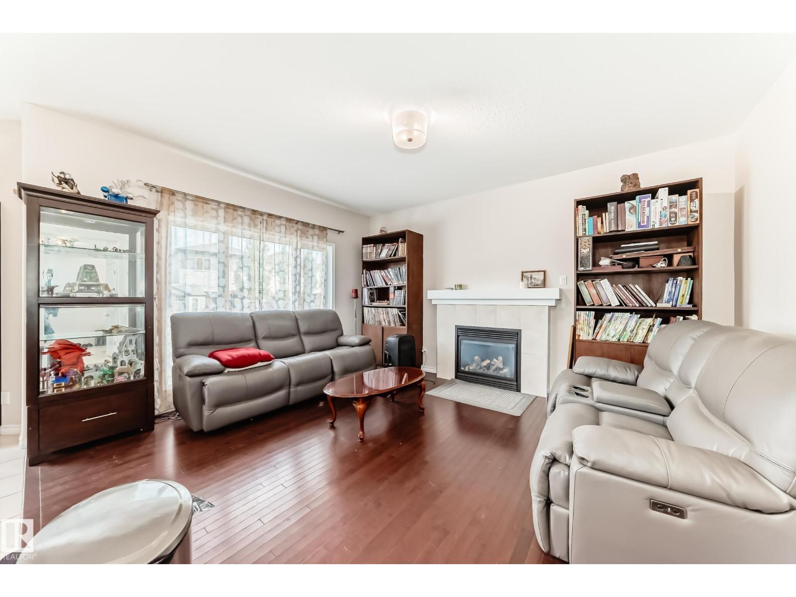 8730 180A AV NW