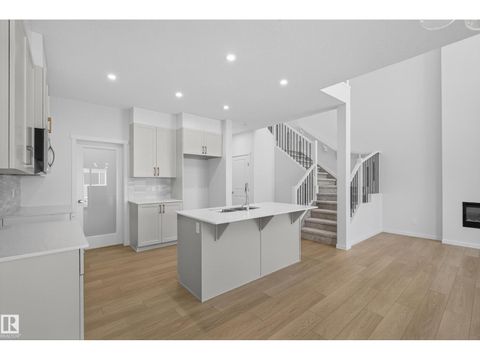 2153 194A ST NW Edmonton AB T6M3J3