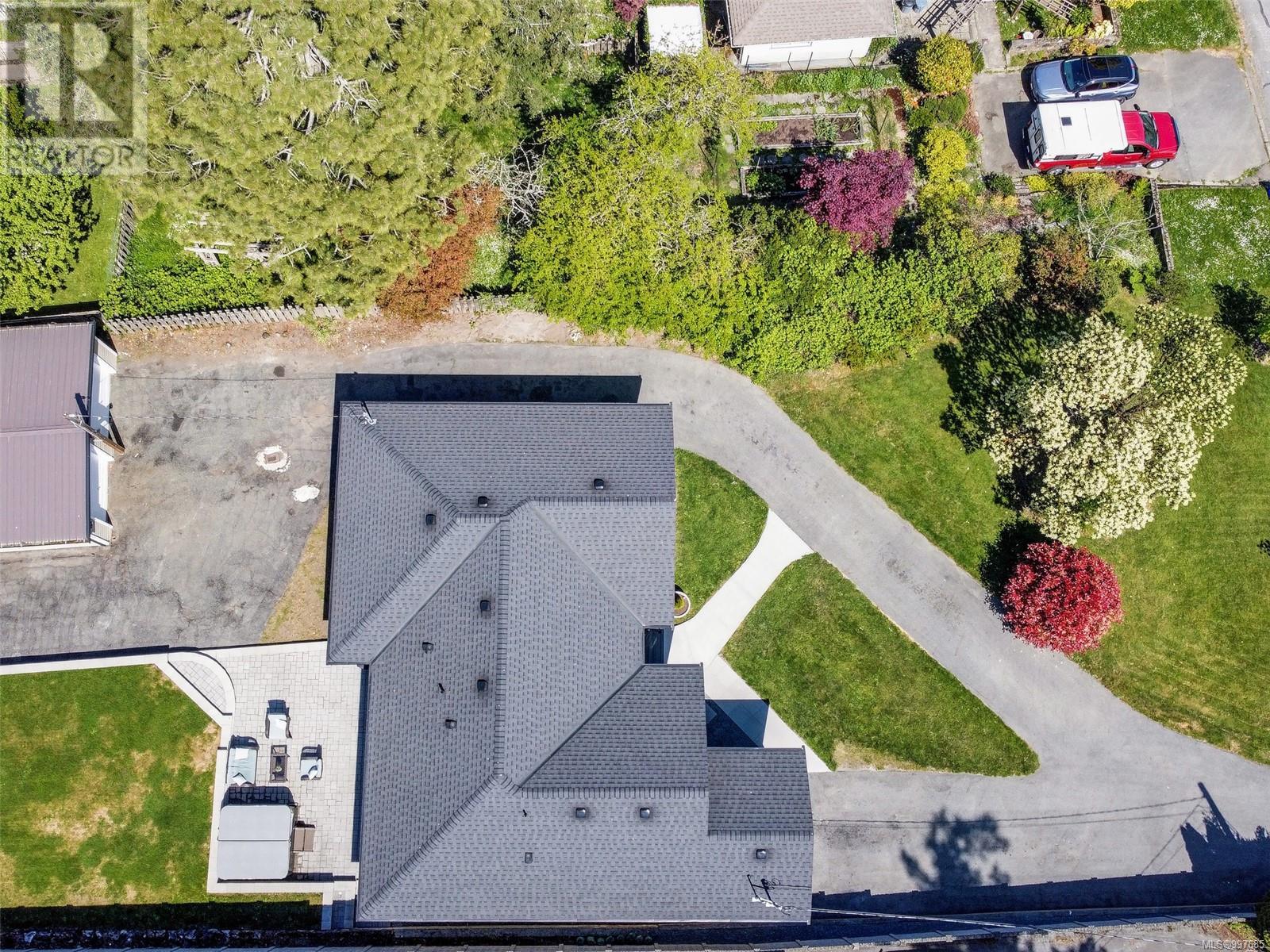 896 Dellwood Rd