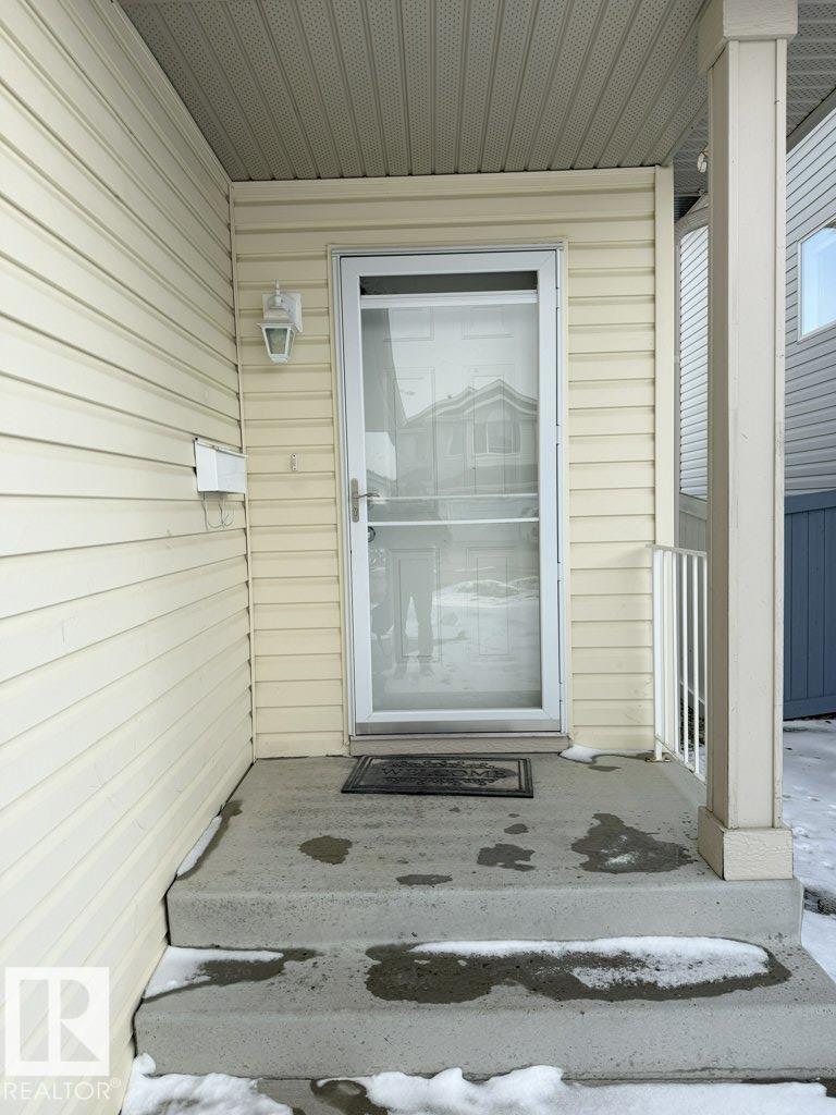 3347 24 AV NW
