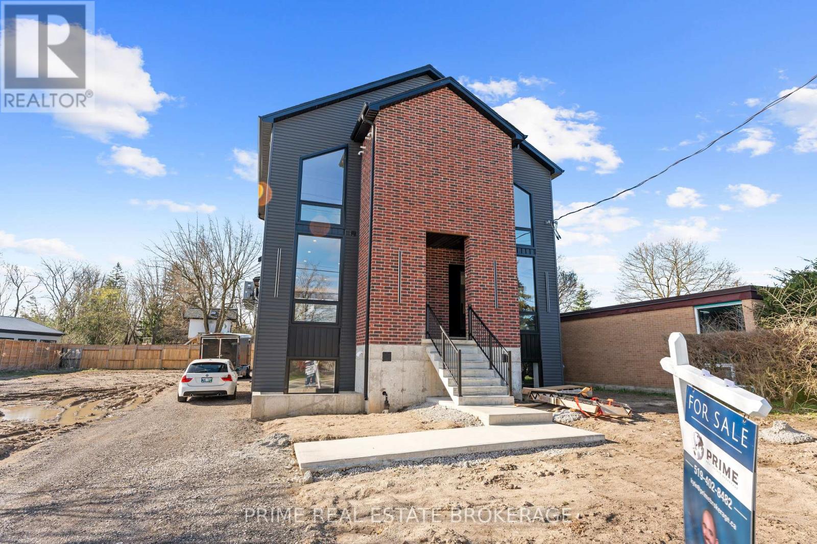 3 - 417 BASELINE ROAD E