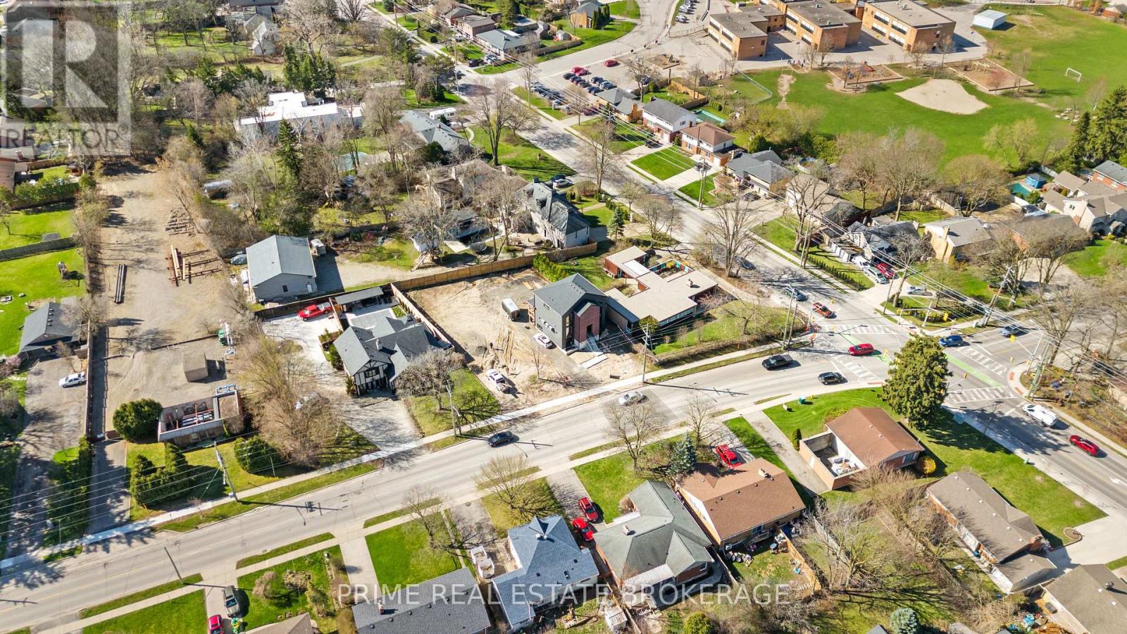 3 - 417 BASELINE ROAD E
