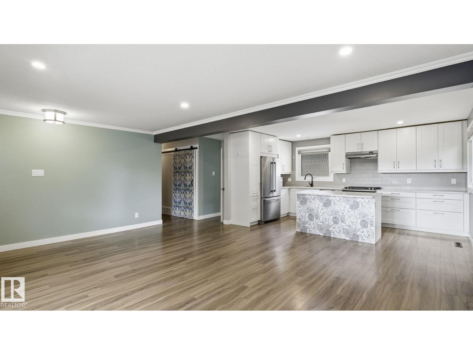 12002 39 ST NW