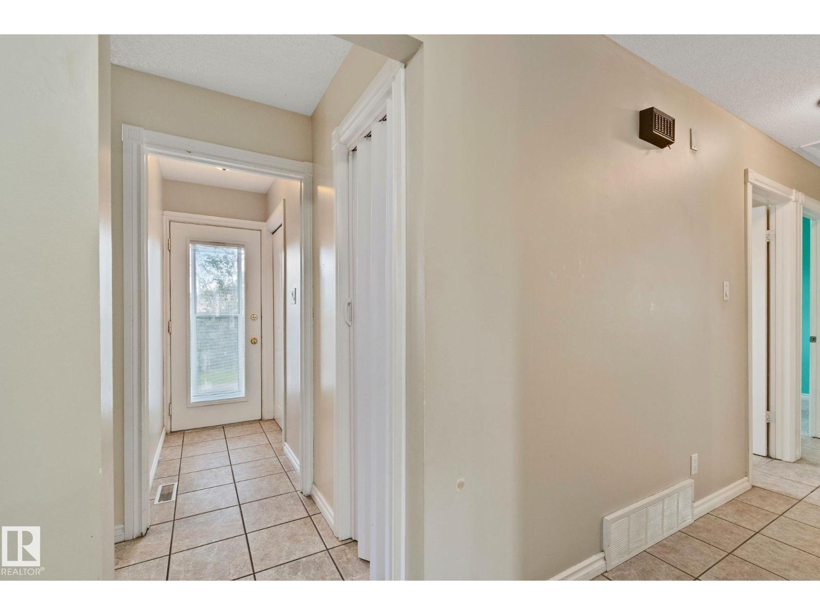18605 86A AV NW