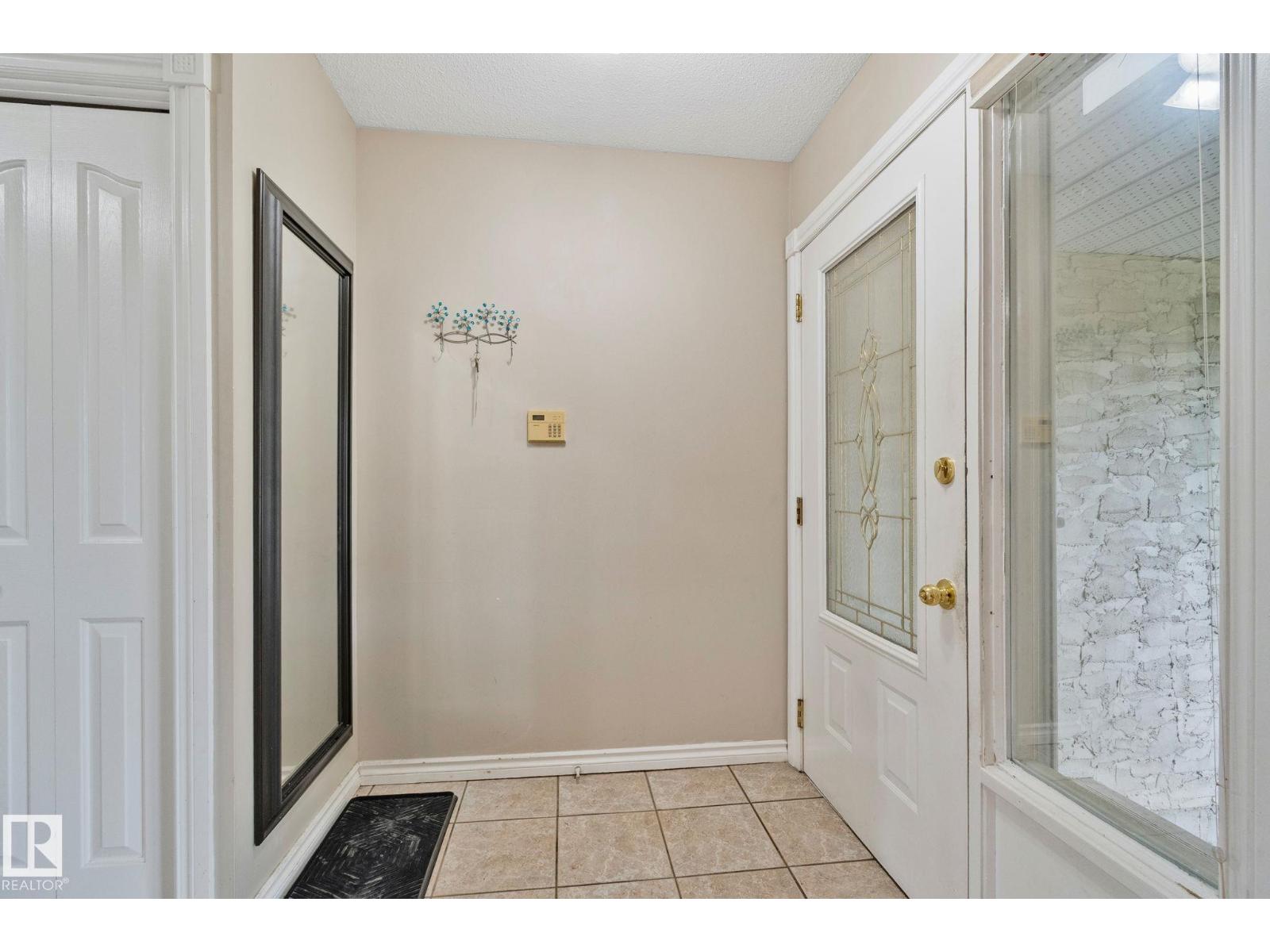 18605 86A AV NW