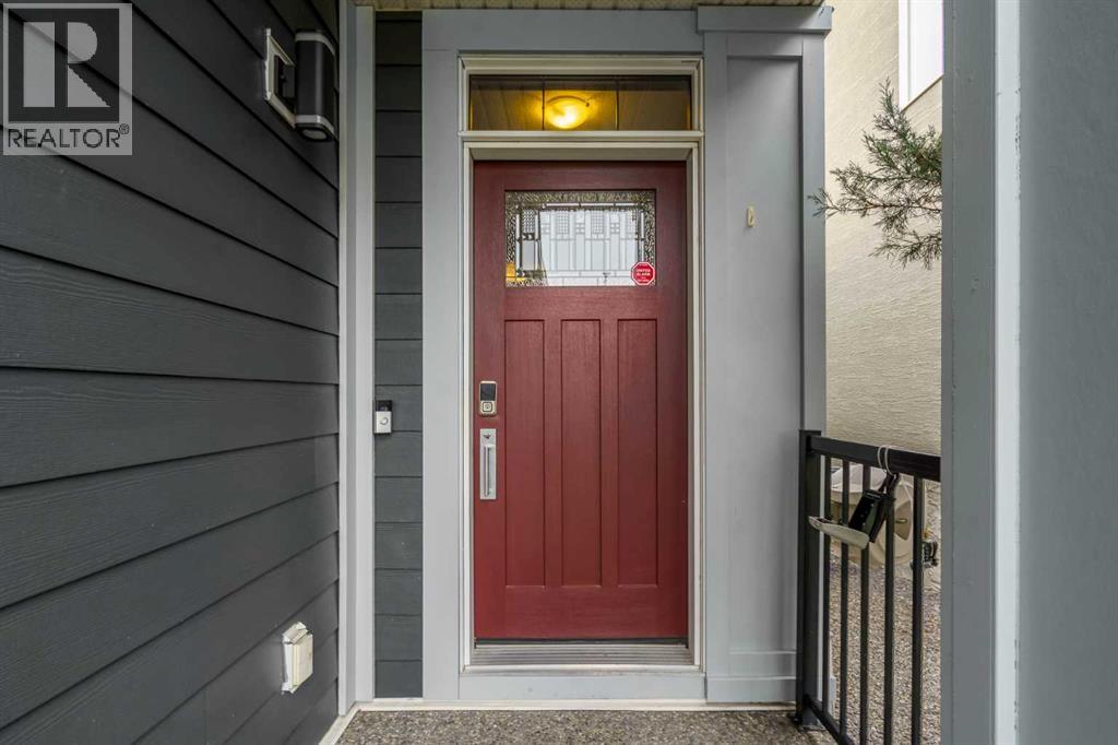 26 Mahogany Green SE