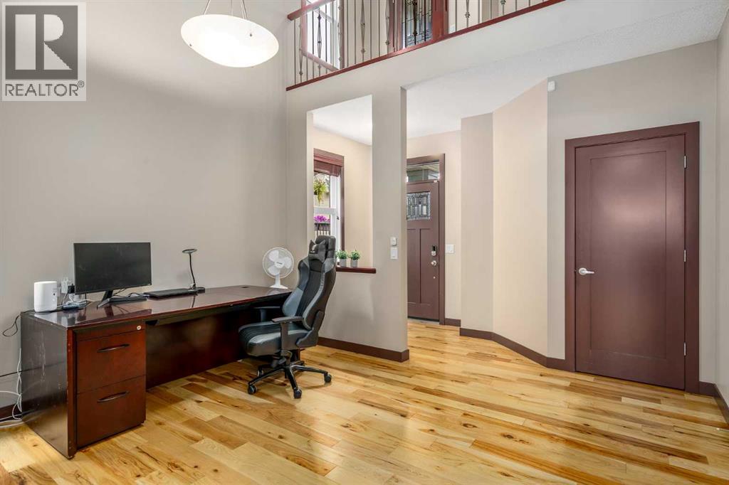 26 Mahogany Green SE